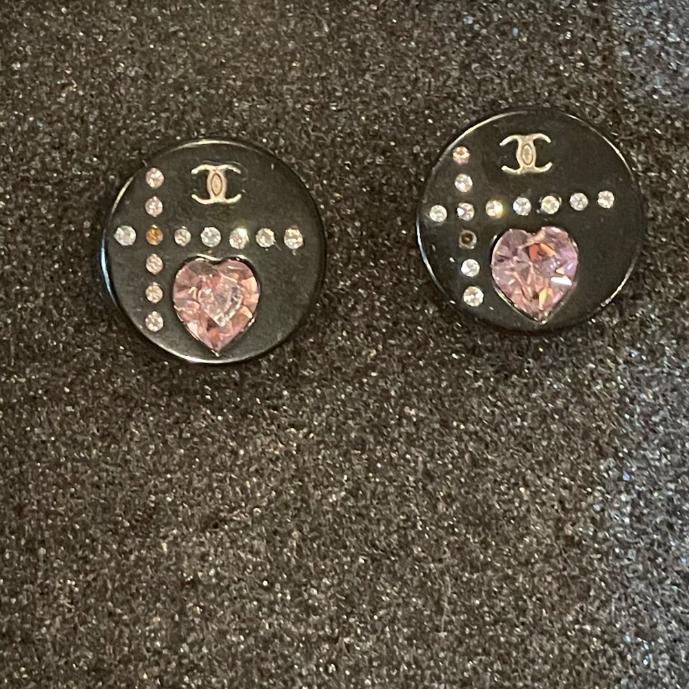 Authentic Chanel 04P round crystal CC logo pink heart earrings
